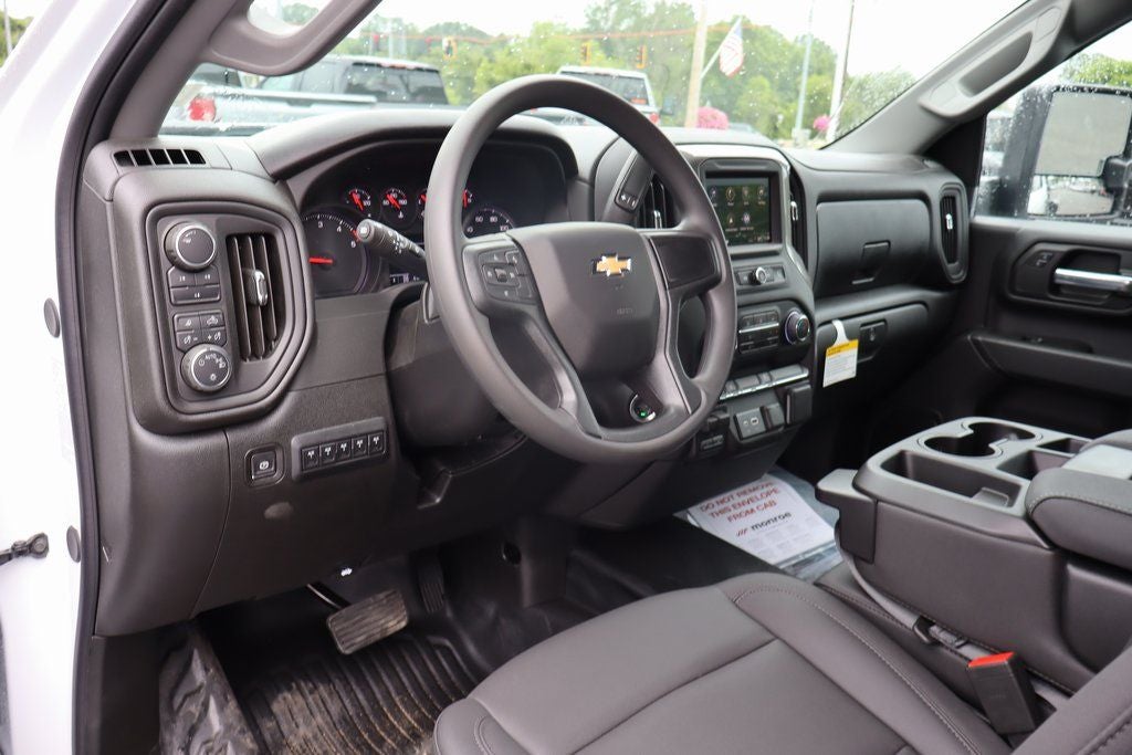 2025 Chevrolet Silverado 3500HD Work Truck W/ 9' Hillsboro Gooseneck Platform Body