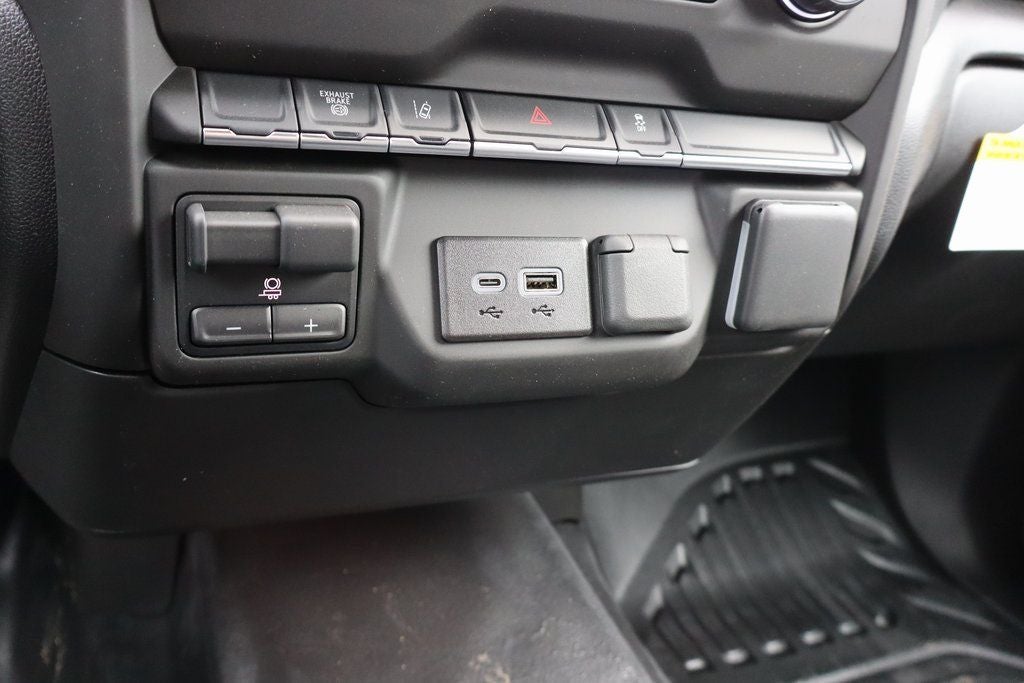 2025 Chevrolet Silverado 3500HD Work Truck DRW W/ 9' Hillsboro Gooseneck Platform Body