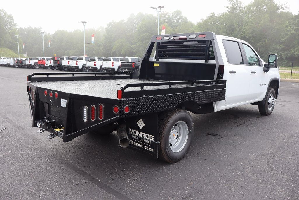 2025 Chevrolet Silverado 3500HD Work Truck DRW W/ 9' Hillsboro Gooseneck Platform Body