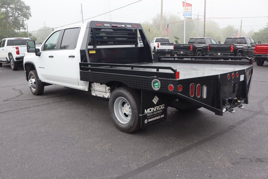 2025 Chevrolet Silverado 3500HD Work Truck DRW W/ 9' Hillsboro Gooseneck Platform Body