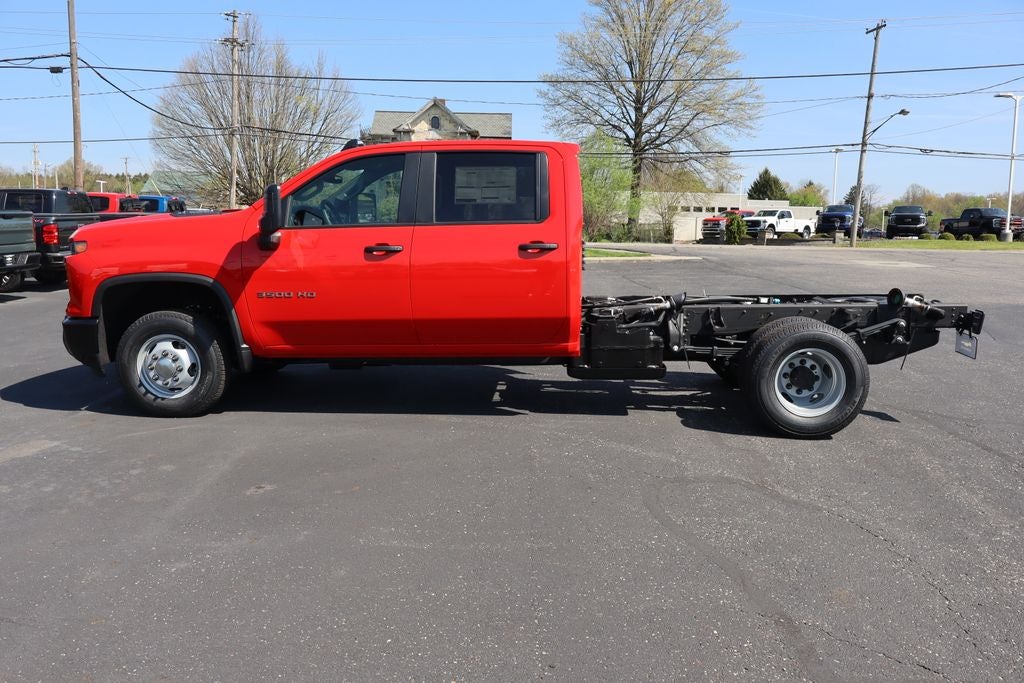 2026 Chevrolet Silverado 3500HD Chassis Work Truck DRW