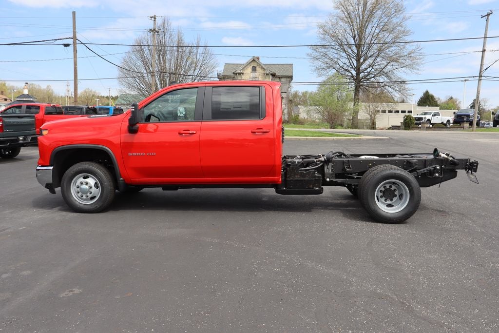 2026 Chevrolet Silverado 3500HD Chassis LT