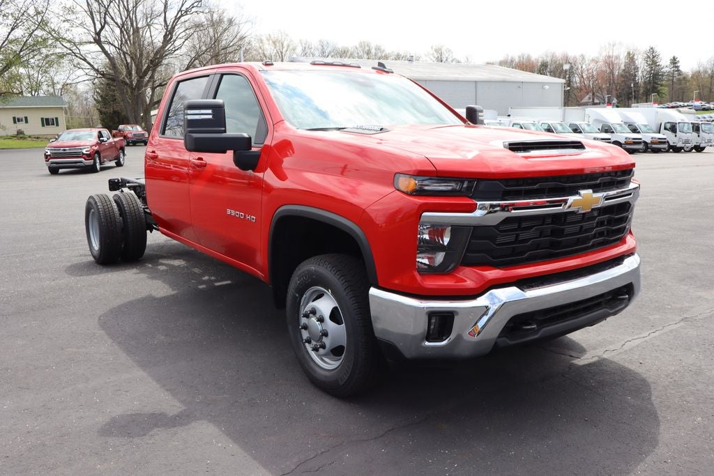 2026 Chevrolet Silverado 3500HD Chassis LT