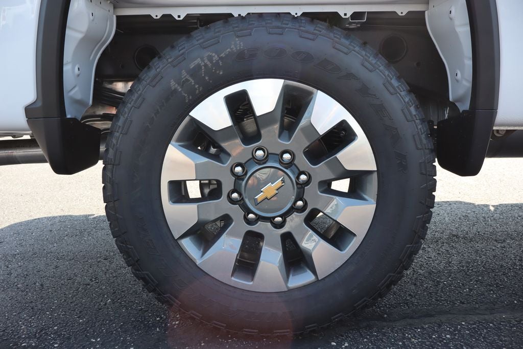 2026 Chevrolet Silverado 2500HD Custom
