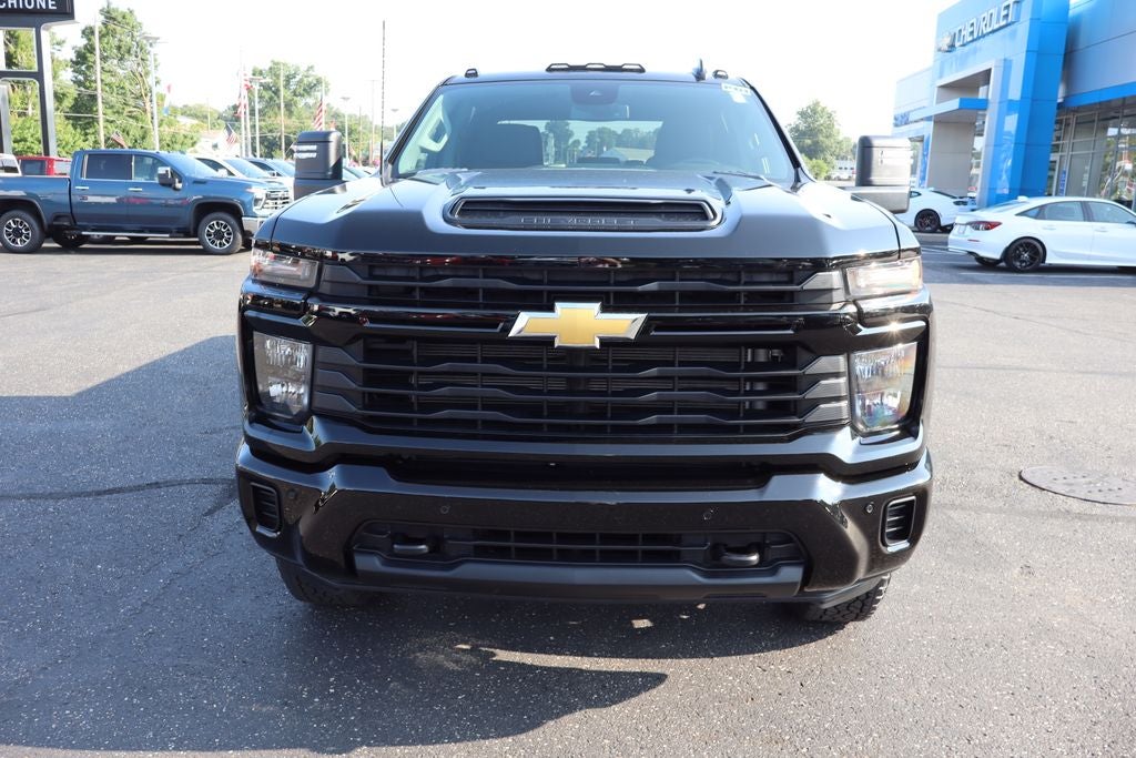 2026 Chevrolet Silverado 2500HD Custom