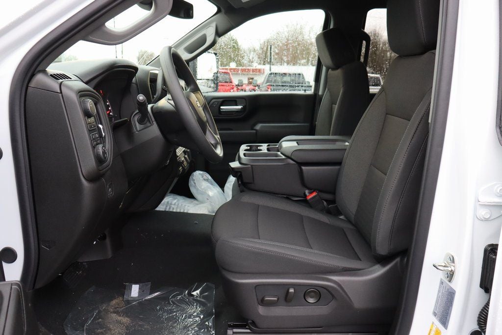 2026 Chevrolet Silverado 2500HD Custom