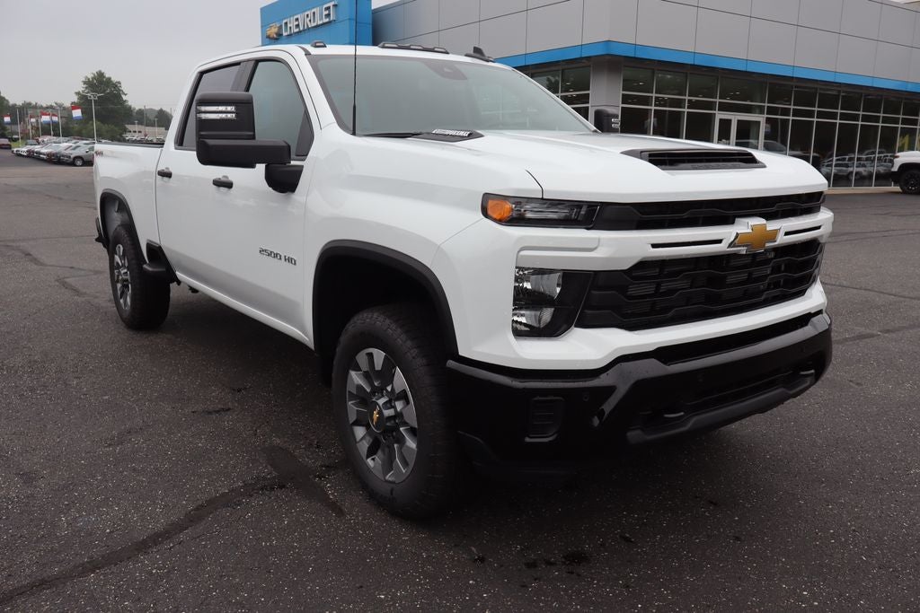 2026 Chevrolet Silverado 2500HD Custom