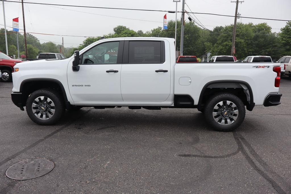 2026 Chevrolet Silverado 2500HD Custom
