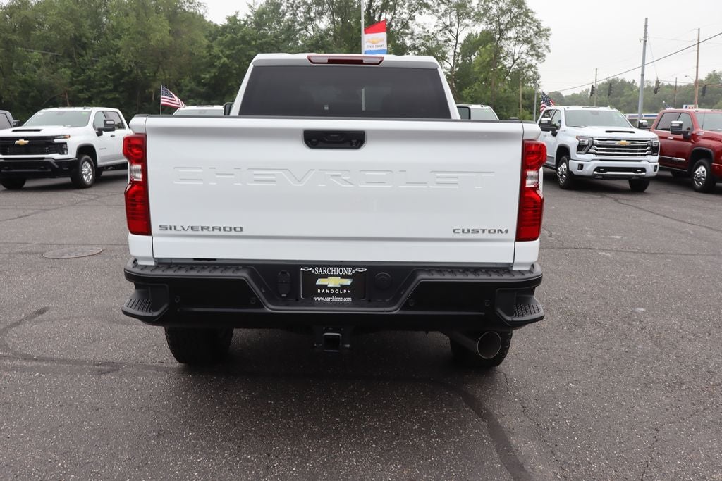 2026 Chevrolet Silverado 2500HD Custom