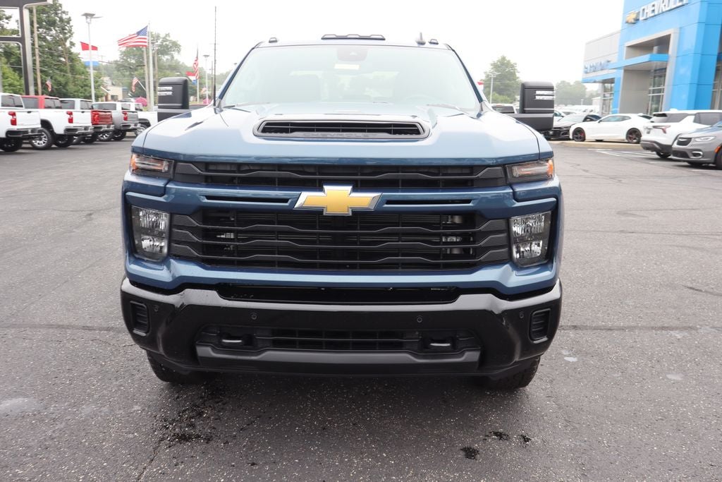 2026 Chevrolet Silverado 2500HD Custom