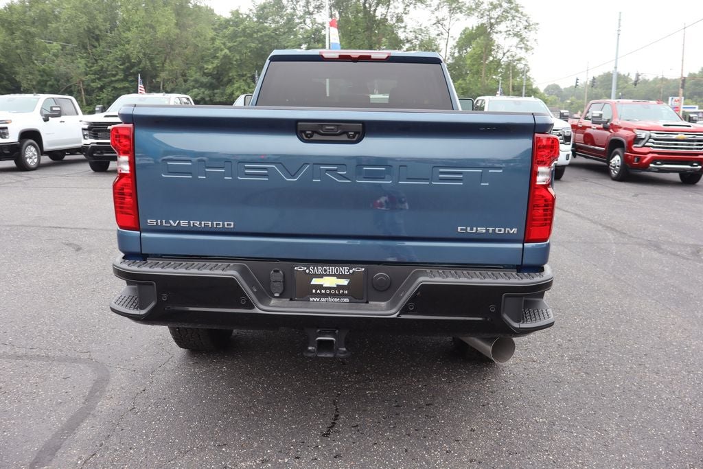 2026 Chevrolet Silverado 2500HD Custom