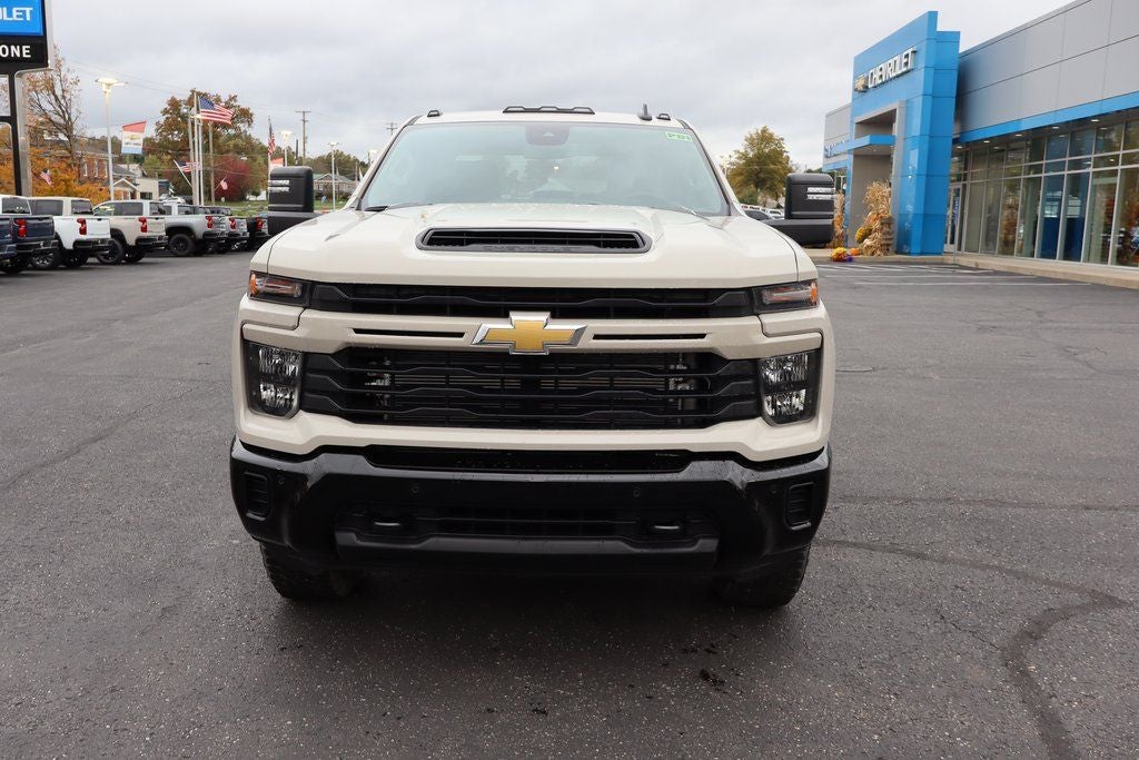 2026 Chevrolet Silverado 2500HD Custom