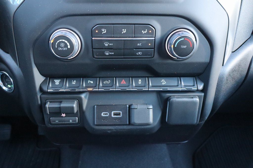 2026 Chevrolet Silverado 2500HD Custom