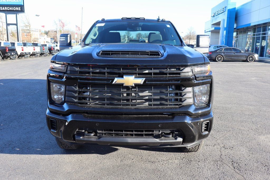 2026 Chevrolet Silverado 2500HD Custom