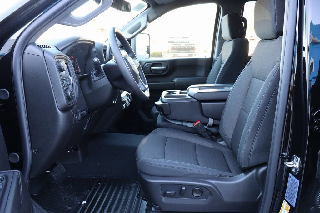 2026 Chevrolet Silverado 2500HD Custom