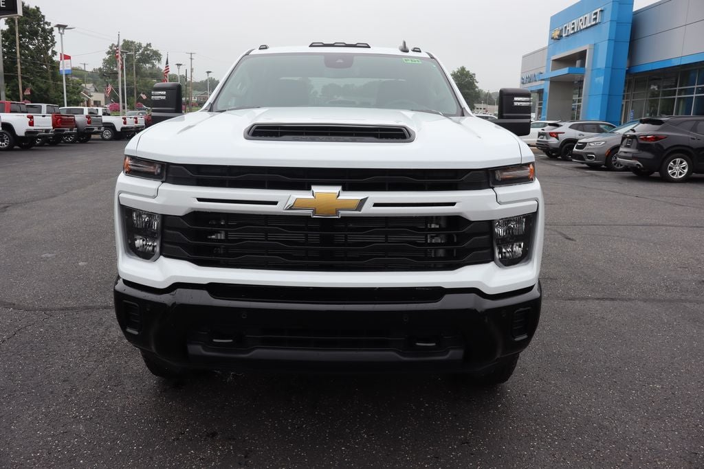 2026 Chevrolet Silverado 2500HD Custom