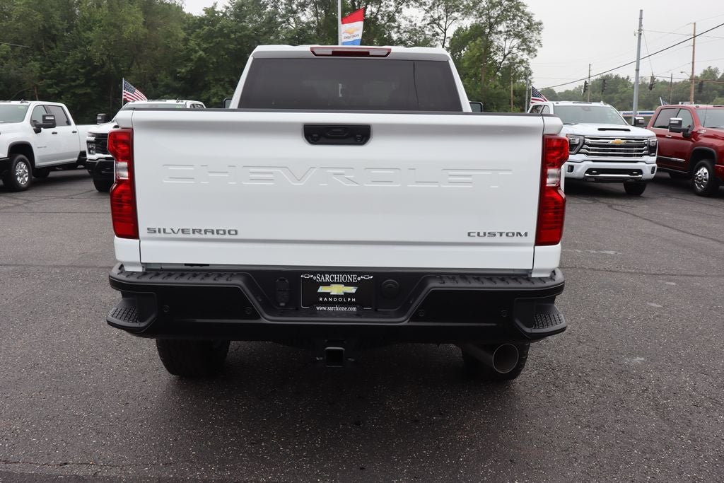 2026 Chevrolet Silverado 2500HD Custom