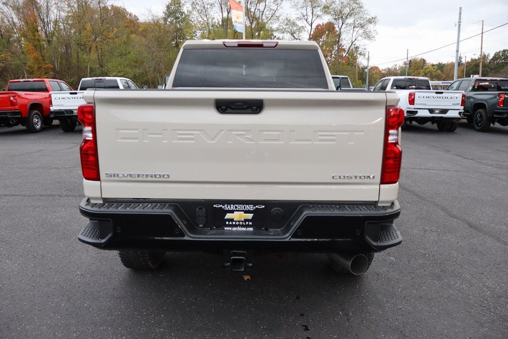 2026 Chevrolet Silverado 2500HD Custom
