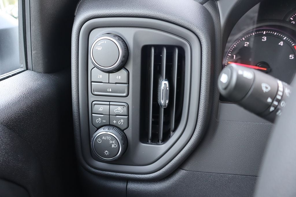 2026 Chevrolet Silverado 3500HD Work Truck DRW