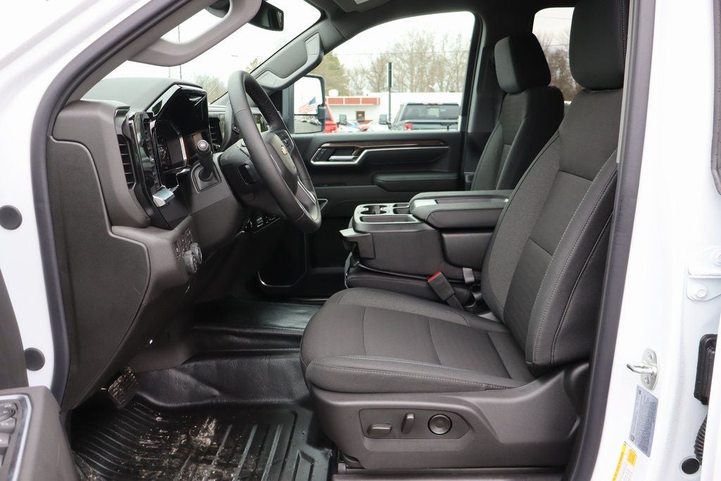 2026 Chevrolet Silverado 3500HD LT