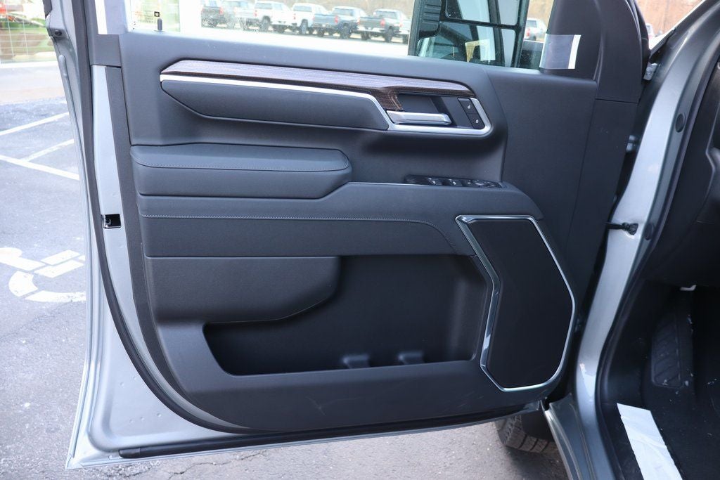 2026 Chevrolet Silverado 3500HD LT DRW