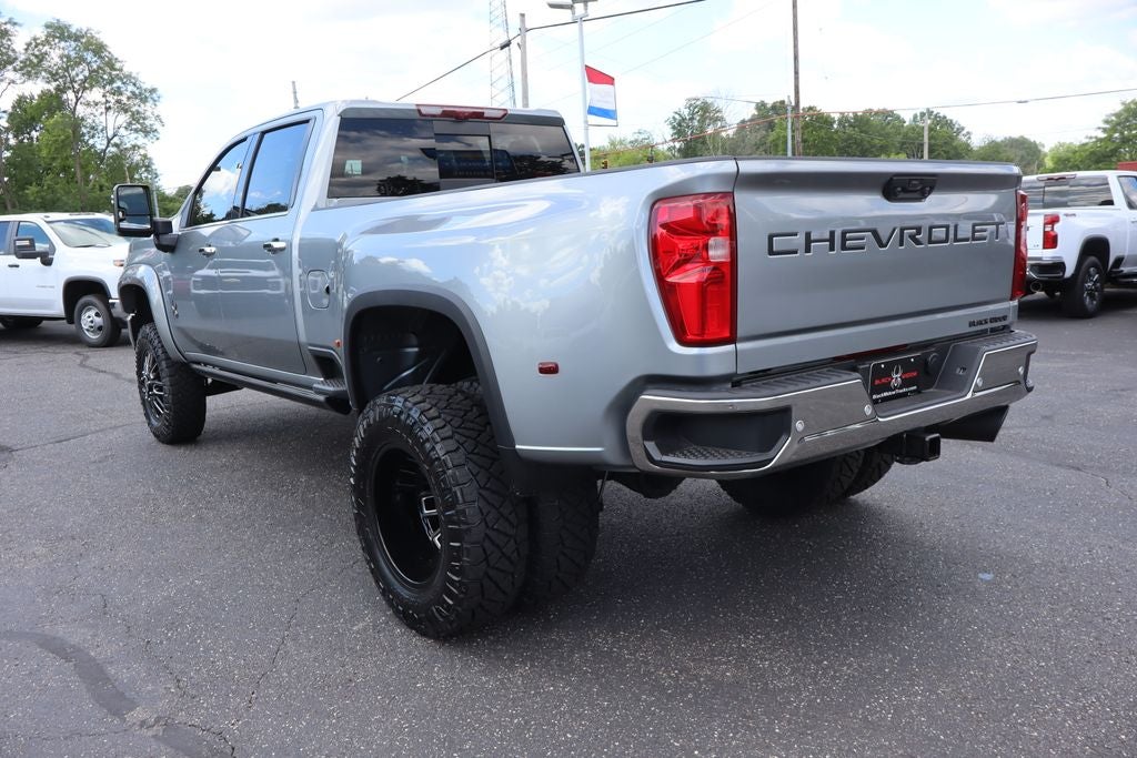 2026 Chevrolet Silverado 3500HD LTZ Black Widow Edition