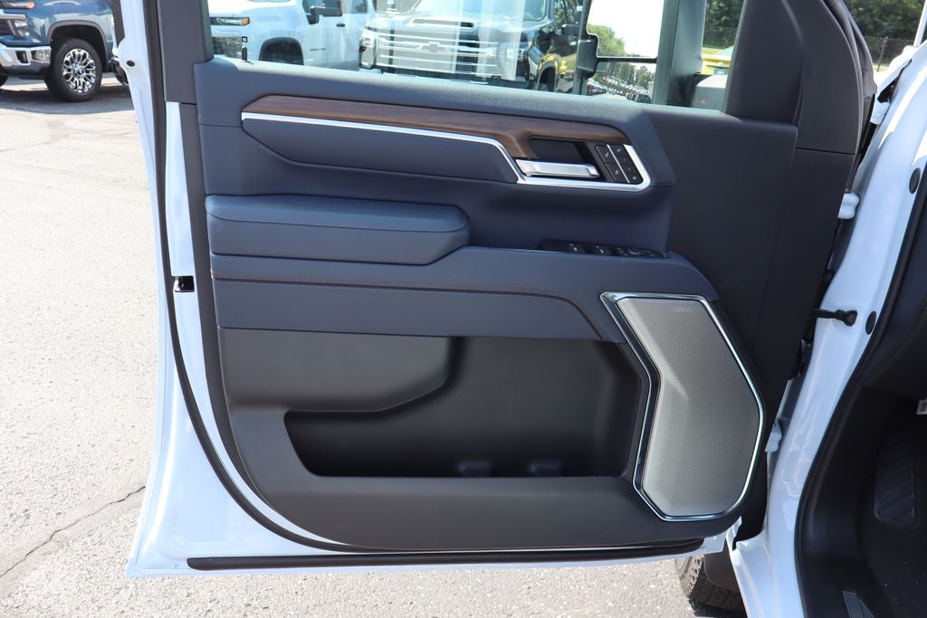 2026 Chevrolet Silverado 3500HD High Country DRW
