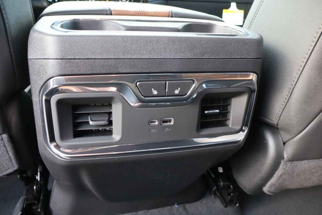 2026 Chevrolet Silverado 3500HD High Country DRW