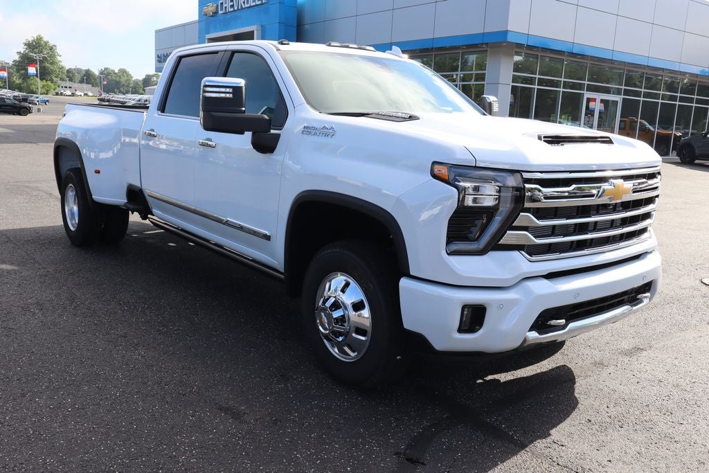 2026 Chevrolet Silverado 3500HD High Country DRW