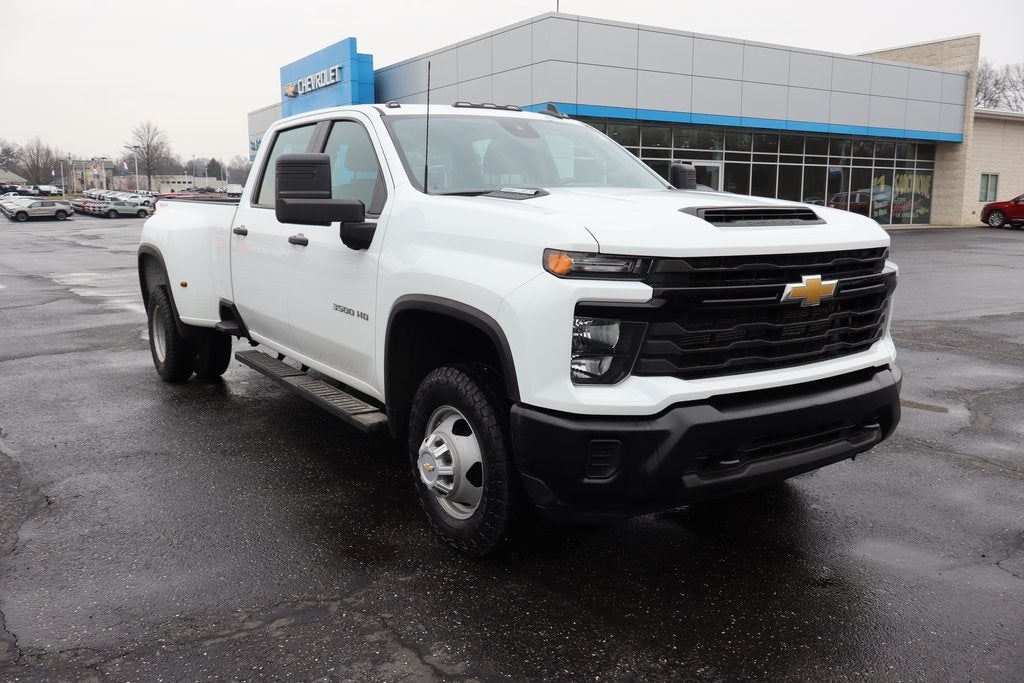 2024 Chevrolet Silverado 3500HD Work Truck DRW
