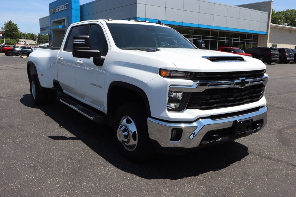 2024 Chevrolet Silverado 3500HD LT DRW