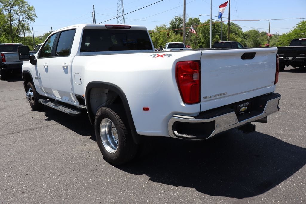 2024 Chevrolet Silverado 3500HD LT DRW