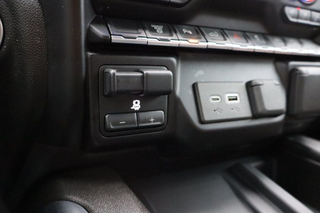 2023 Chevrolet Silverado 3500HD High Country