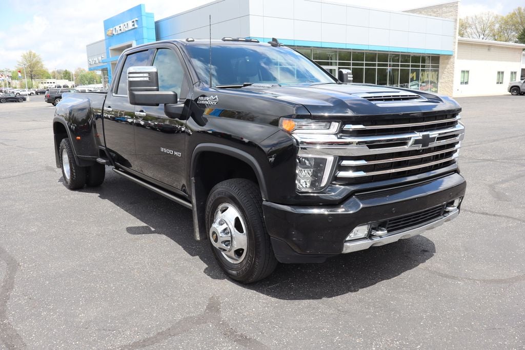 2022 Chevrolet Silverado 3500HD High Country DRW