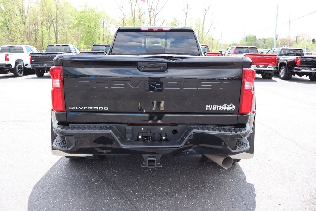 2022 Chevrolet Silverado 3500HD High Country DRW