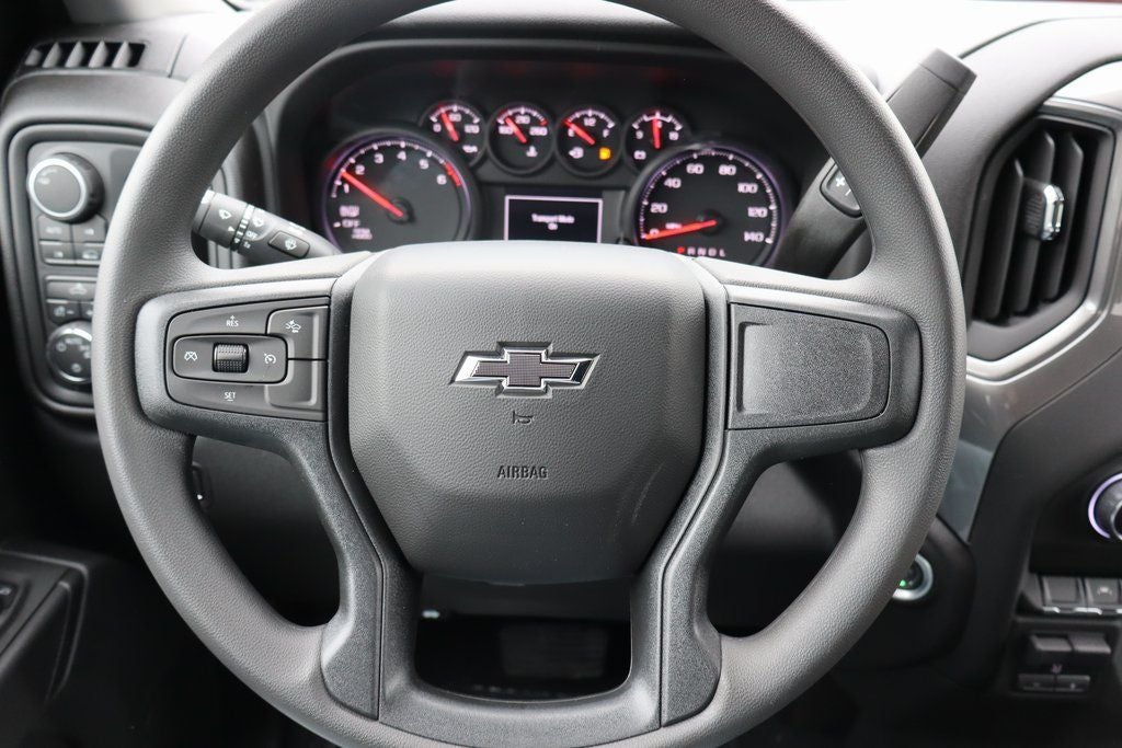 2025 Chevrolet Silverado 1500 Custom