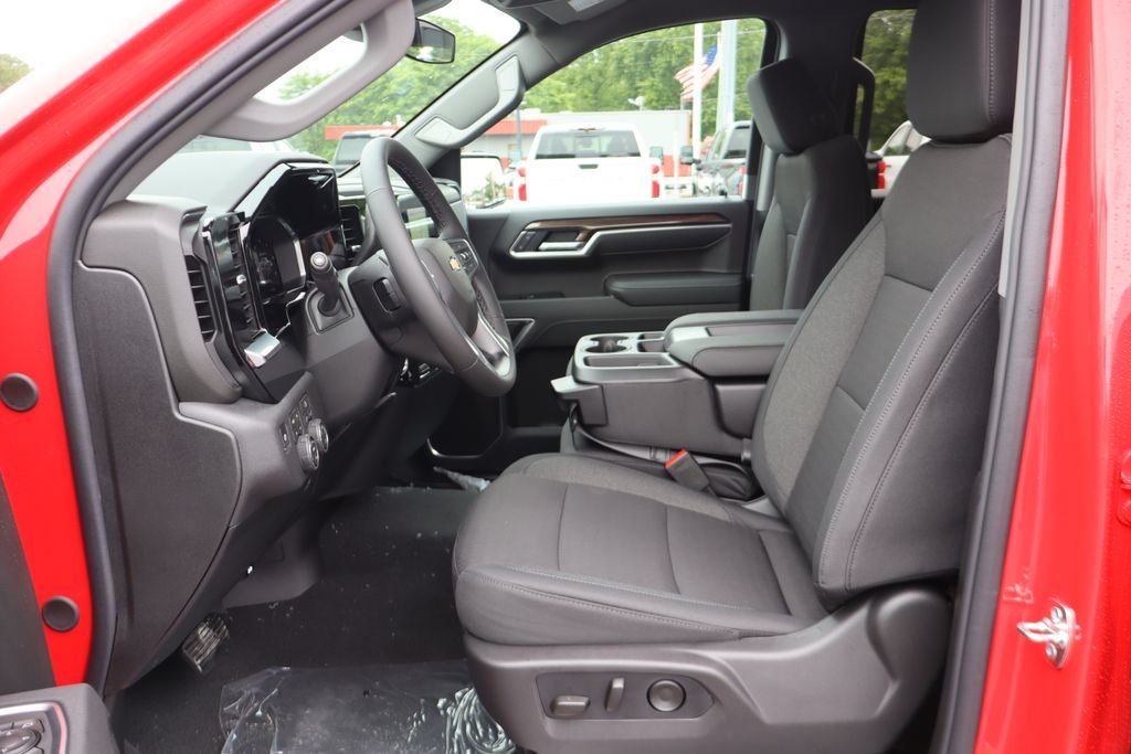 2026 Chevrolet Silverado 1500 LT LT1