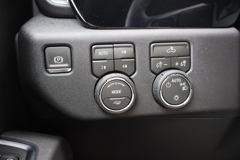 2026 Chevrolet Silverado 1500 LT LT1