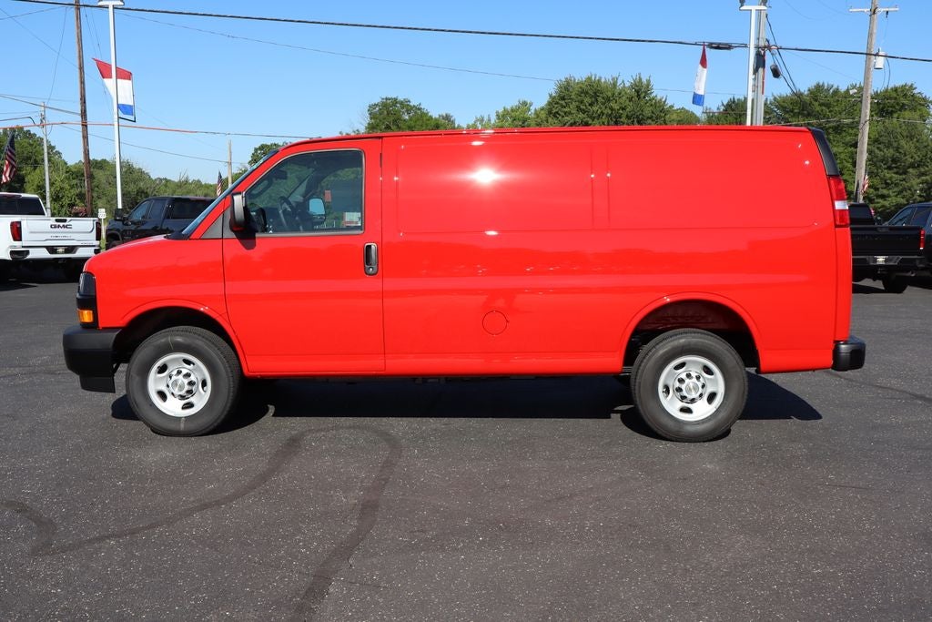 2026 Chevrolet Express 2500 Work Van Cargo