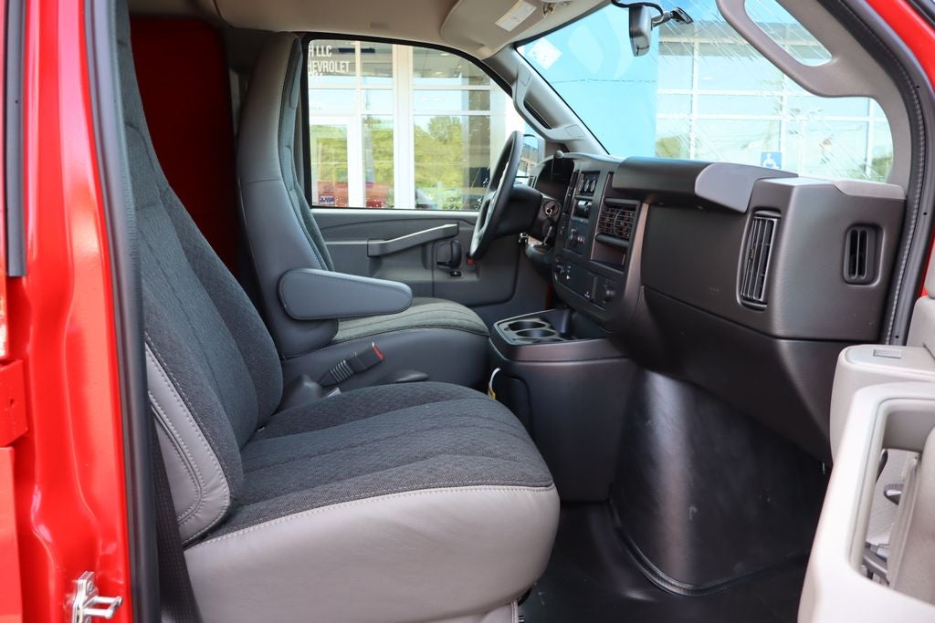 2026 Chevrolet Express 2500 Work Van Cargo
