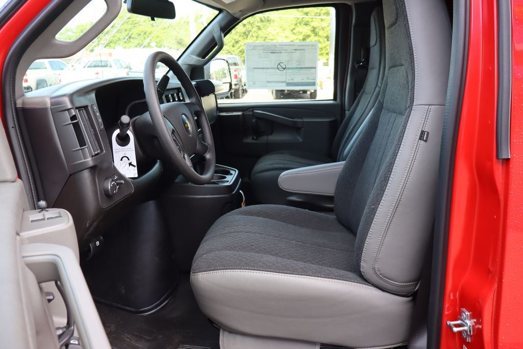 2026 Chevrolet Express 2500 Work Van Cargo