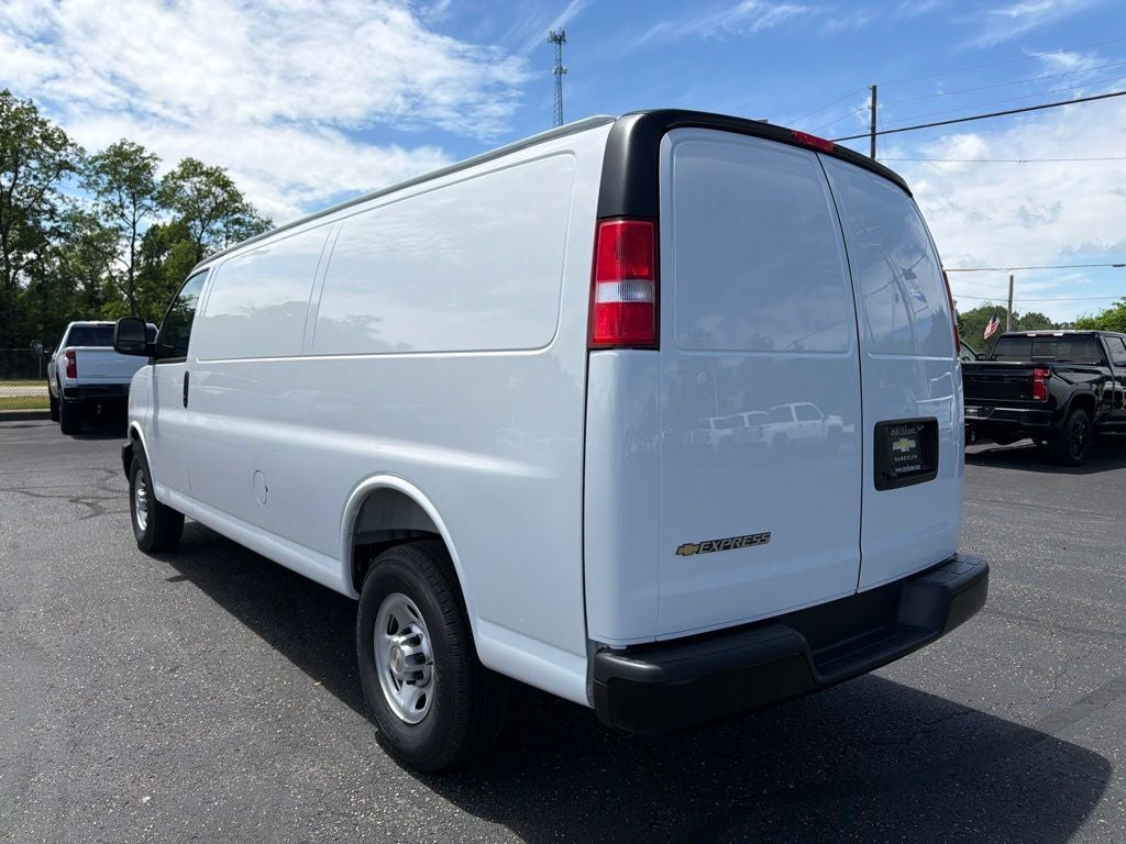 2026 Chevrolet Express 2500 Work Van Cargo