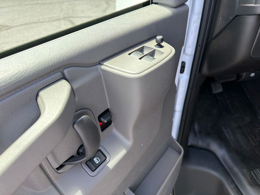 2026 Chevrolet Express 2500 Work Van Cargo