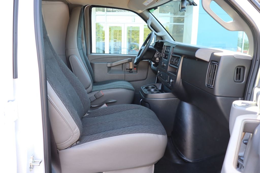 2026 Chevrolet Express 2500 Work Van Cargo