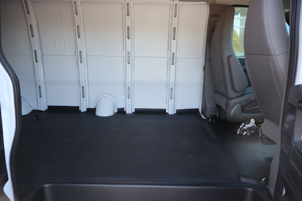 2026 Chevrolet Express 2500 Work Van Cargo