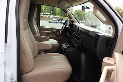 2025 Chevrolet Express 3500 Work Van Cargo