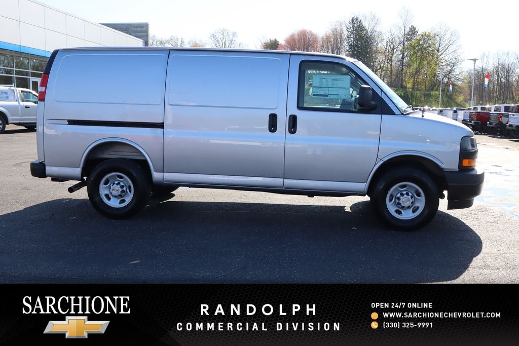 2025 Chevrolet Express 3500 Work Van Cargo