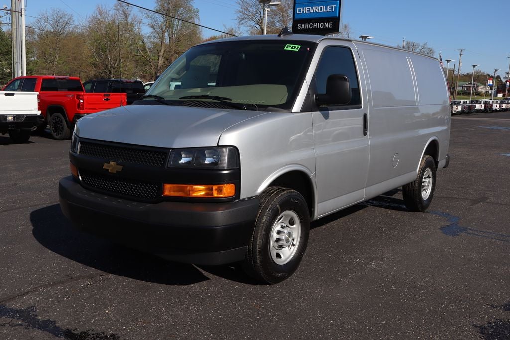 2025 Chevrolet Express 3500 Work Van Cargo