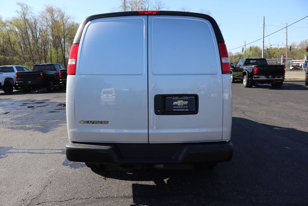 2025 Chevrolet Express 3500 Work Van Cargo