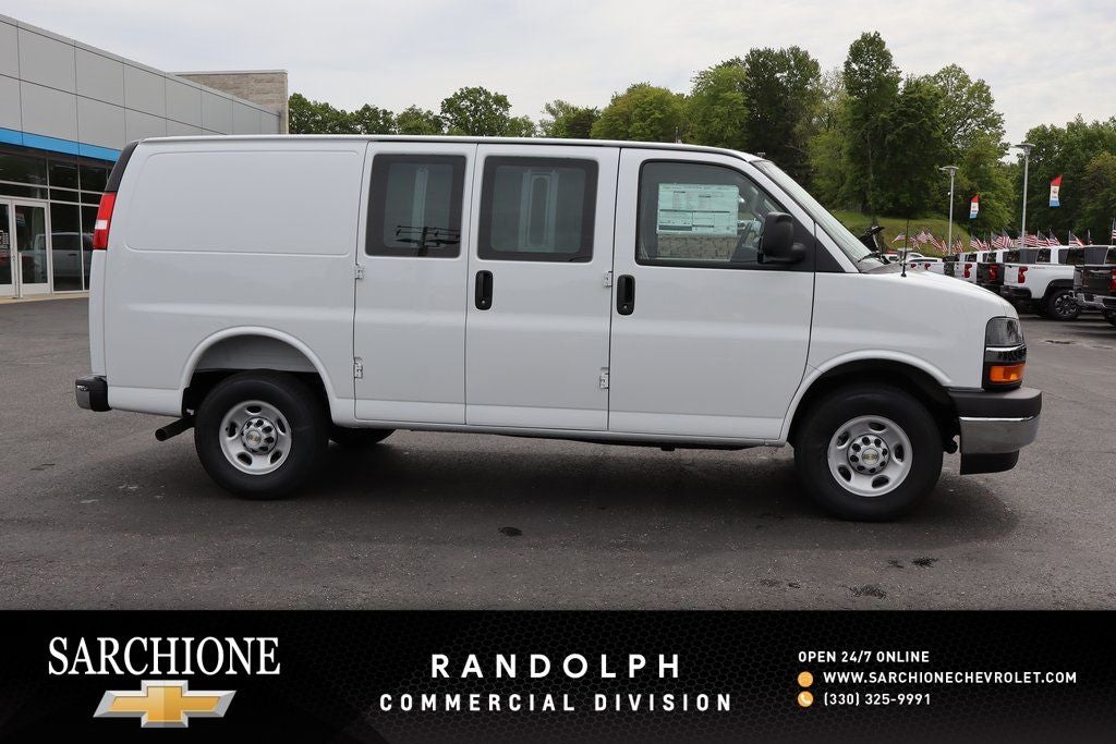 2025 Chevrolet Express 3500 Work Van Cargo